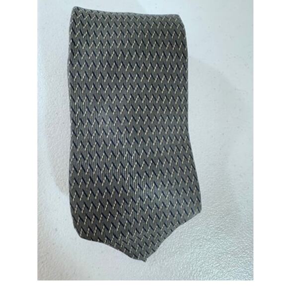 "Nautica" 100% Silk Mens Tie Imported Fabric Grey Silver Black Mexico 60" Office - Picture 1 of 7
